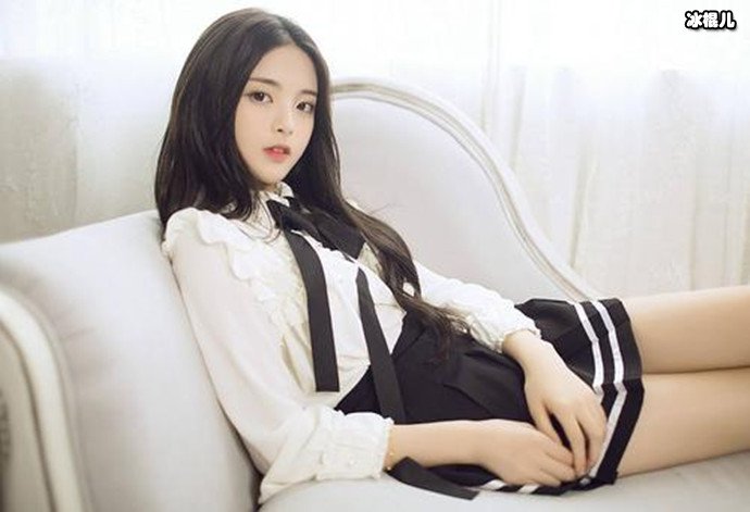 锦鲤少女照片