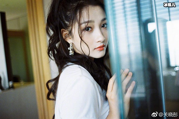 关晓彤