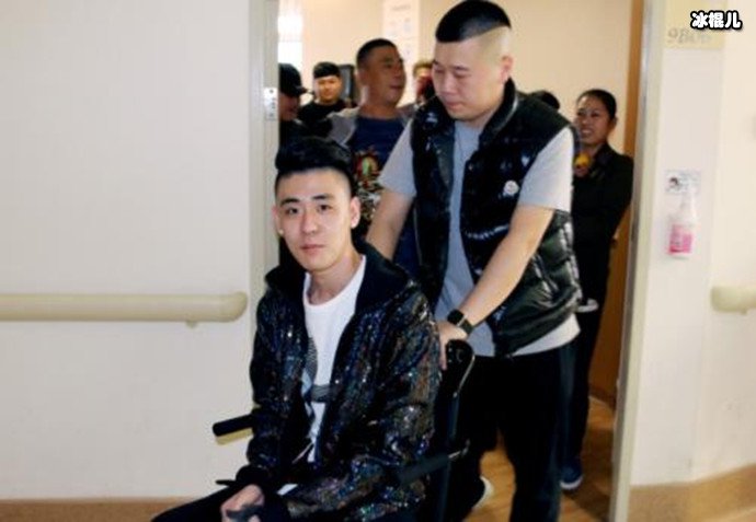 张云雷照片