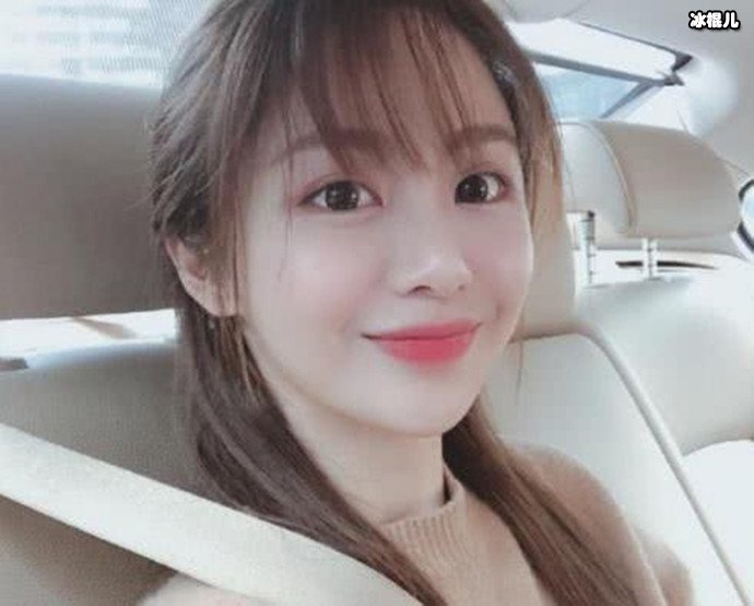 郑晓雯照片