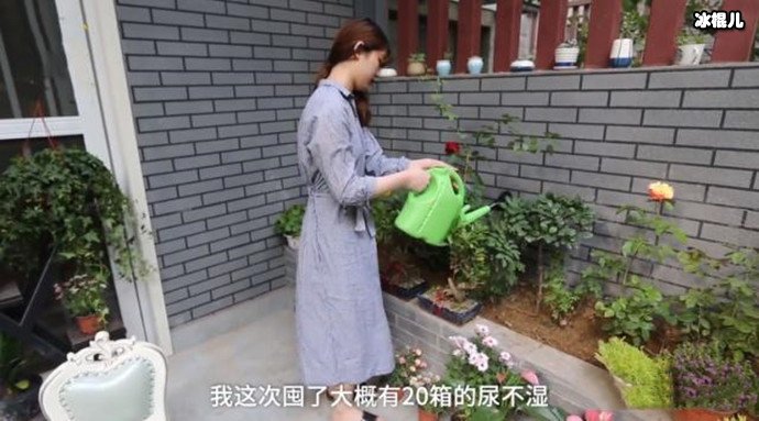 用尿不湿种花