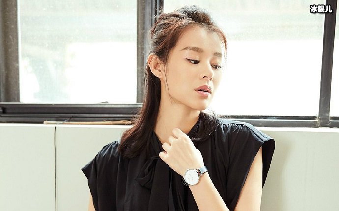 胡杏儿的写真