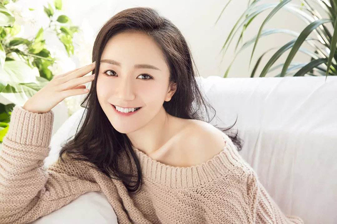 李倩嘴角上的黑痣什么时候没有了