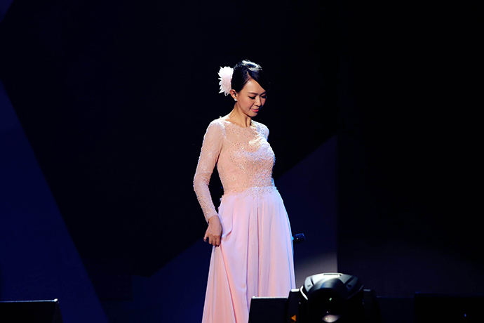 卓依婷退隐是为了什么