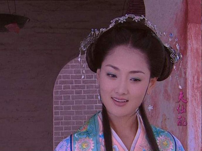 《天仙配》陈洁饰演的张巧嘴剧照