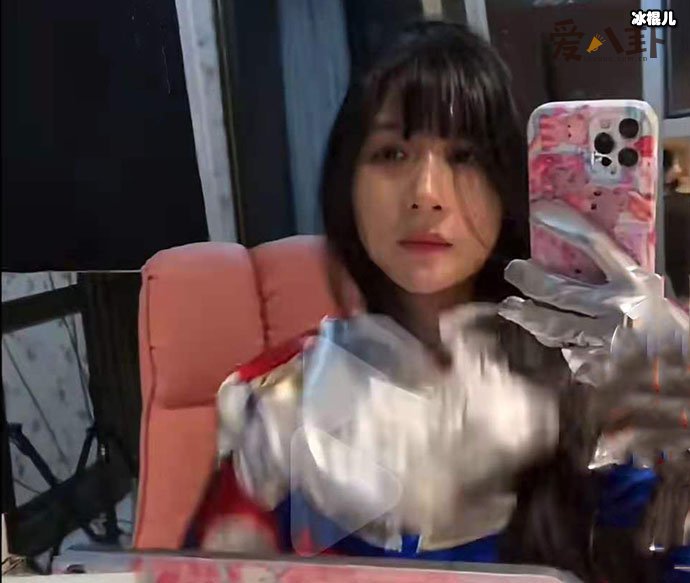 蔡萝莉素颜